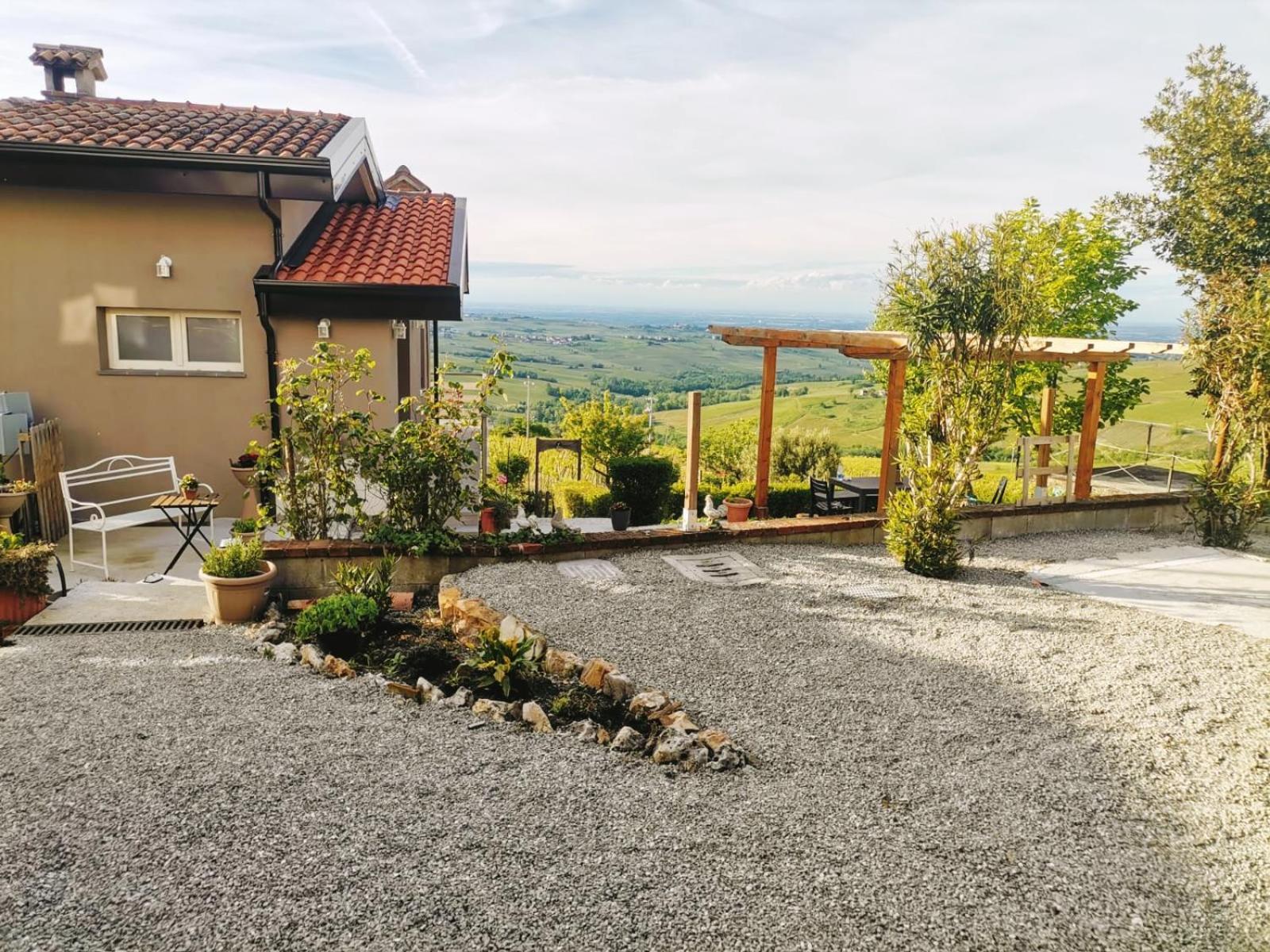 Nife Tiny House - Secret Garden Villa Montalbo Eksteriør billede